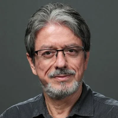 Dr. César Pulgarín